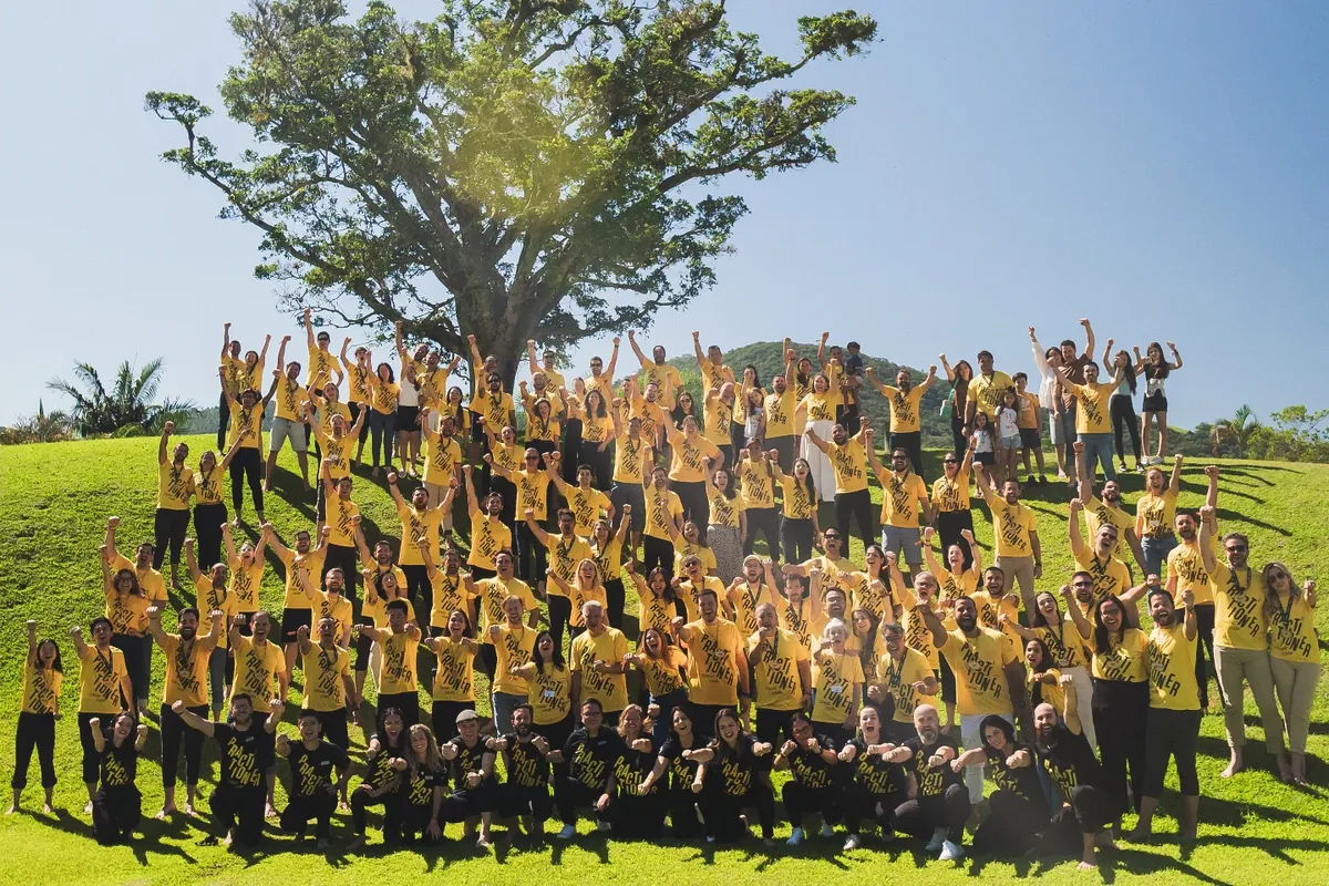 Participantes de um evento do ELOS ao ar livre